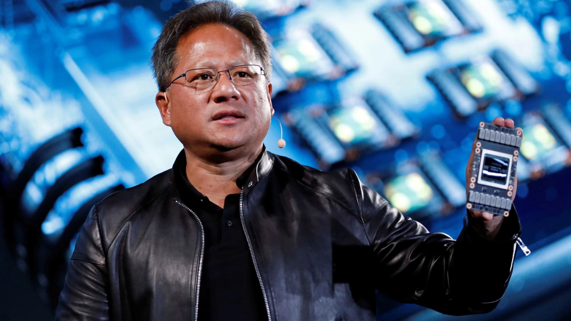 NVIDIA CEO NEW 5000 GPU SERIES